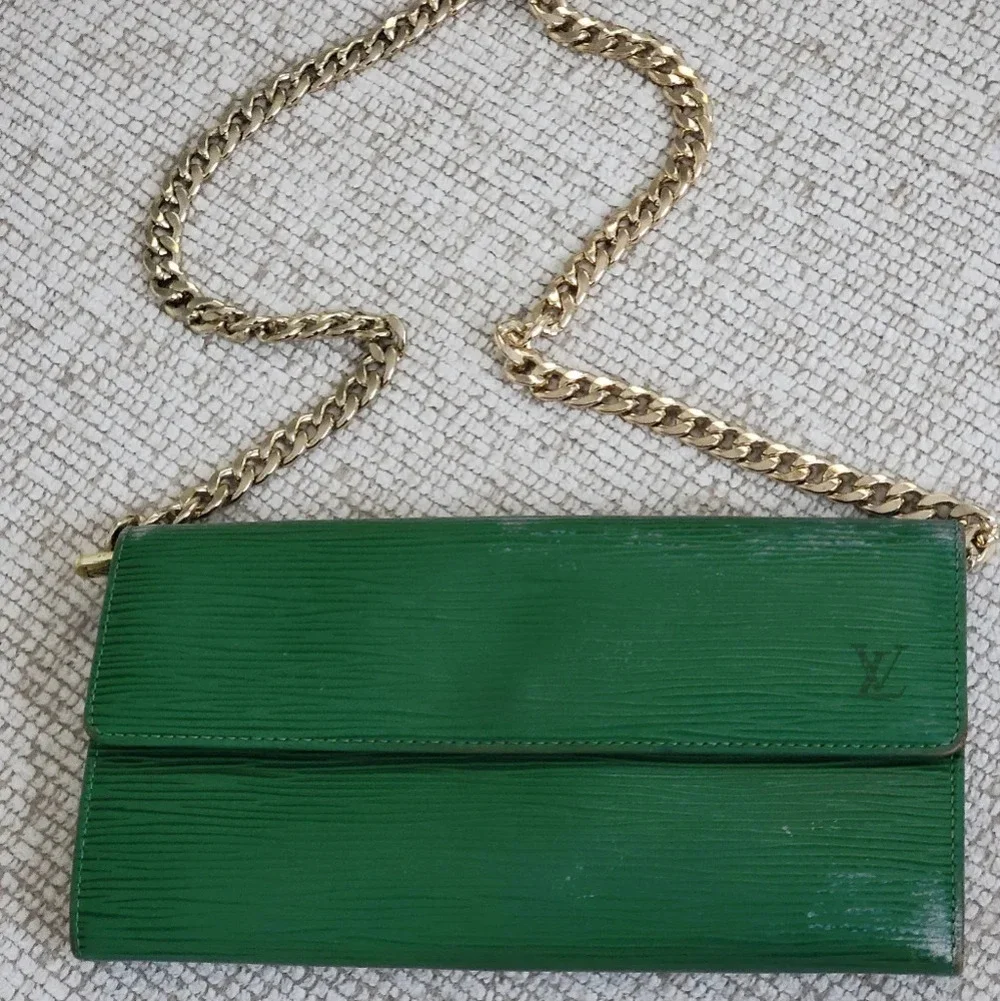 LV Green Epi Leather Long Wallet - Picture 2 of 12